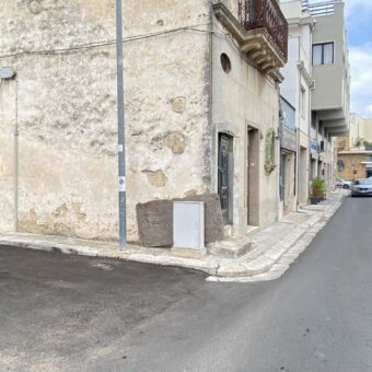 Piccola abitazione con volte a stella in zona centralissima