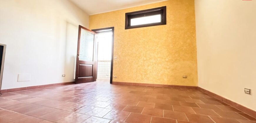 Appartamento al piano primo con box